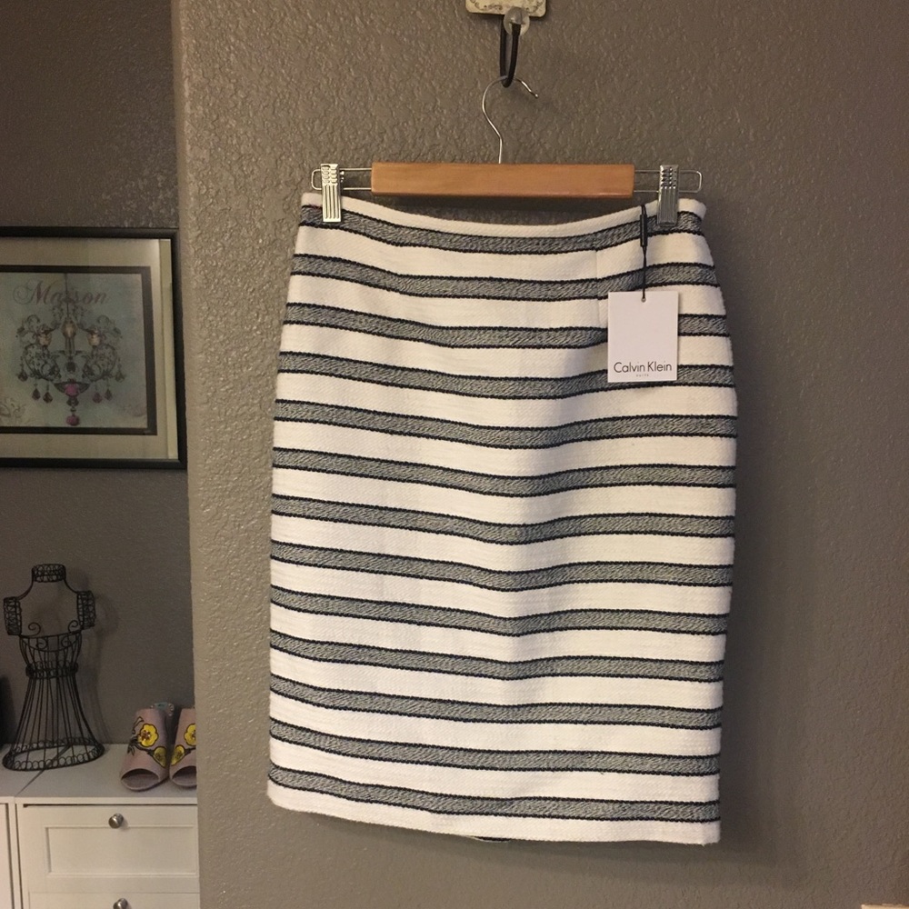 Calvin Klein pencil skirt